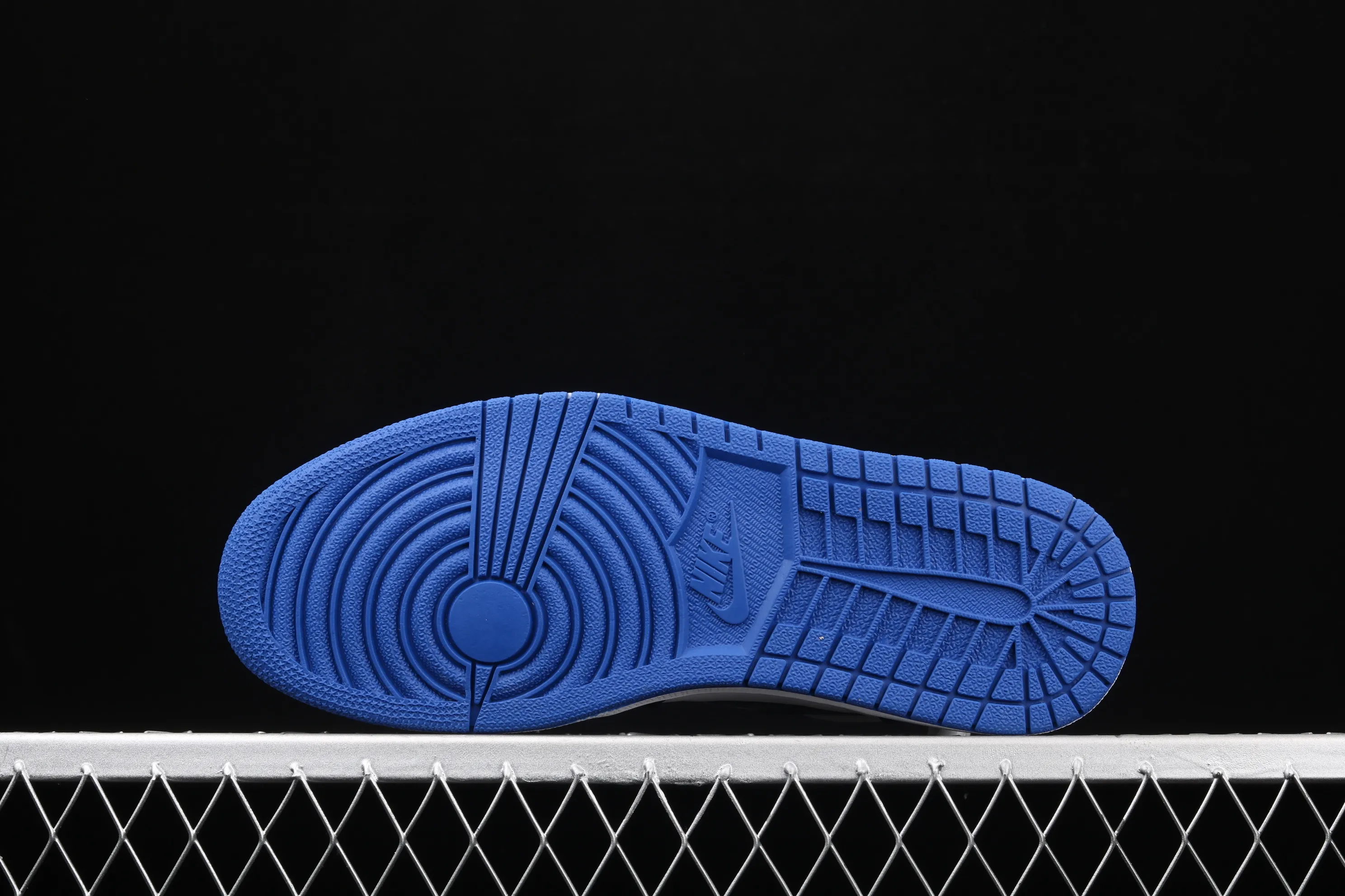 All categories Air Jordan Jordan series basketball shoes Air Jordan 1 High X version Air Jordan 1 Hi 85 AJ1 Joe 1 new black and blue high-top basketball shoes 555088-041